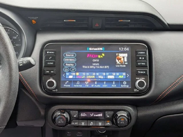 Used 2023 Gray Nissan SR image 17