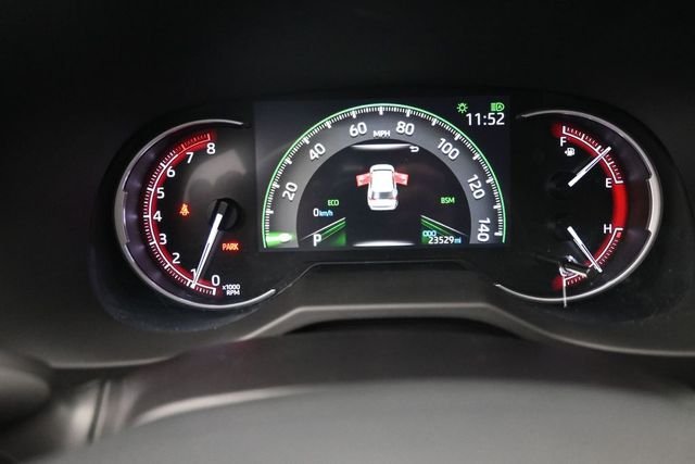 Used 2024  Toyota XLE Premium image 12