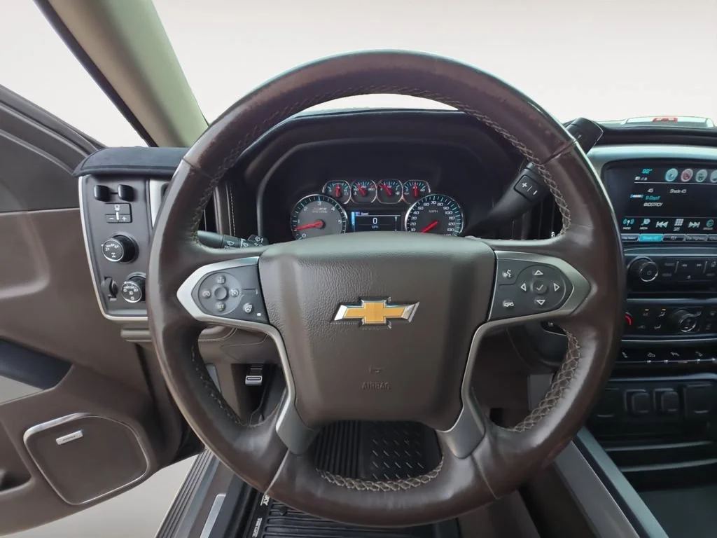 Used 2017 PEPPERDUST METALLIC Chevrolet LTZ image 13