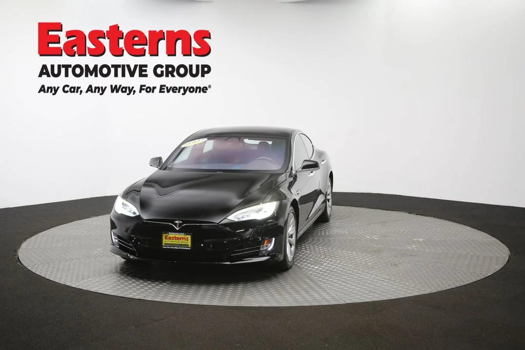 Used 2018 Black Tesla 75D image 51