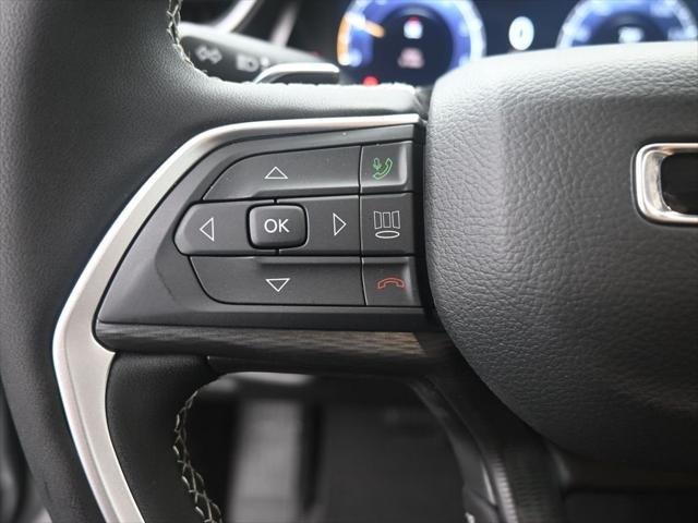 New 2026 Silver Zynith Exterior Paint Jeep Laredo image 7