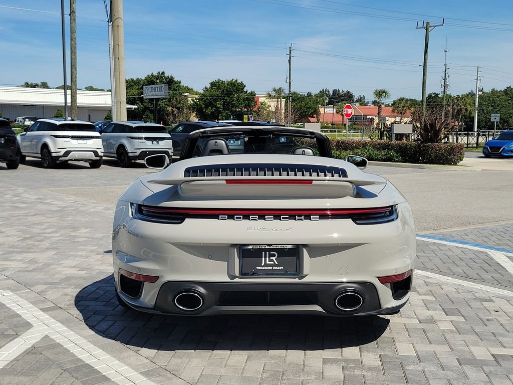 Used 2024  Porsche Turbo S image 4