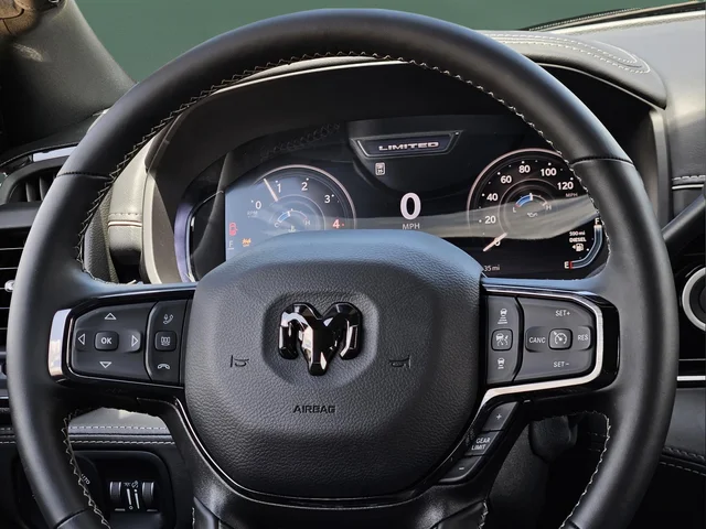 2025 RAM 3500 Limited - Photo 19