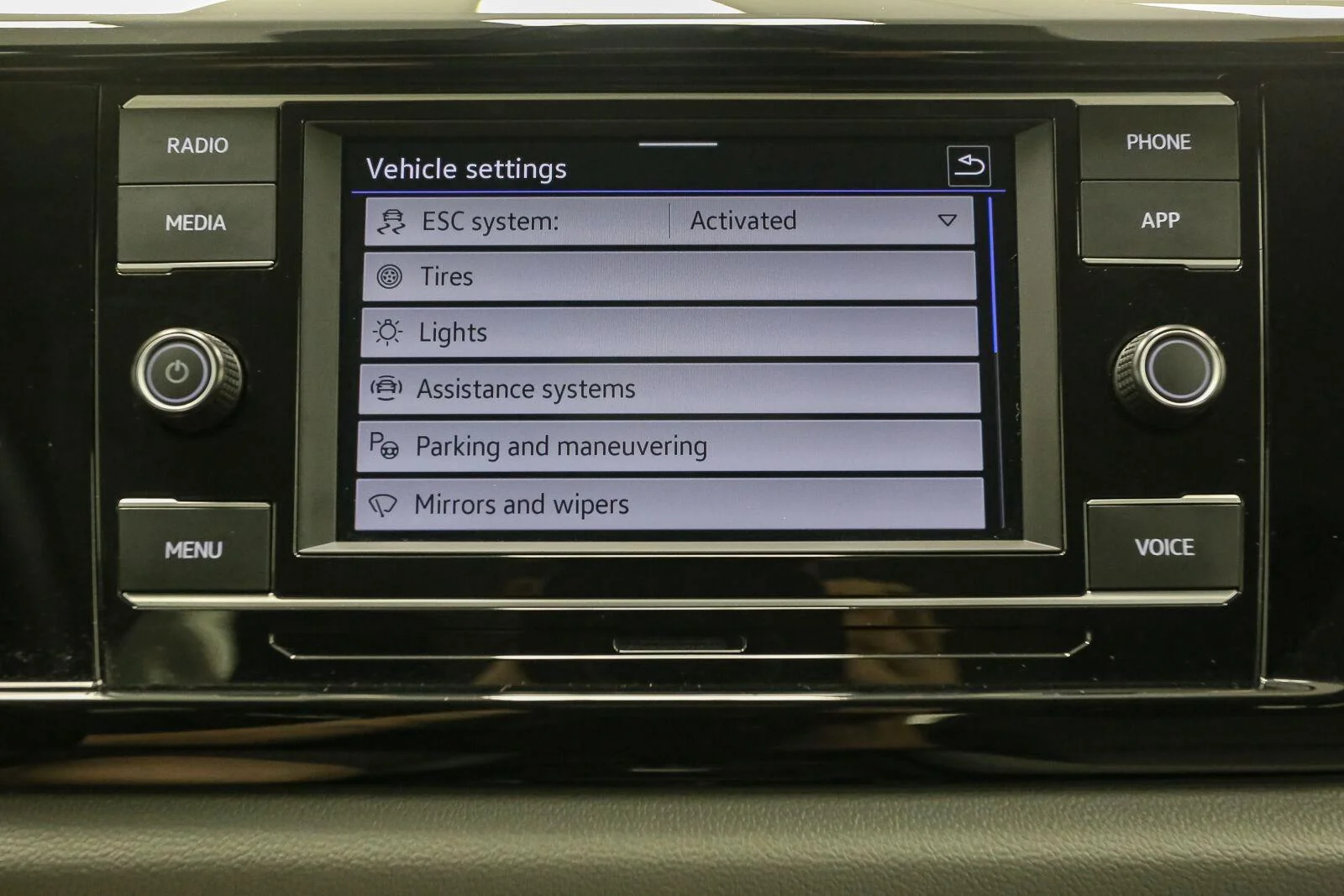 Certified Used 2024 Pyrite Silver Metallic Volkswagen S image 27