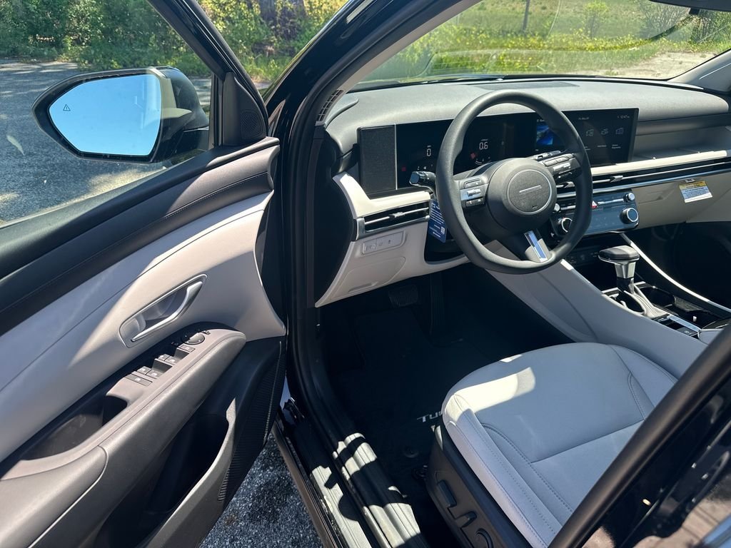 New 2026 Black Hyundai SEL image 7