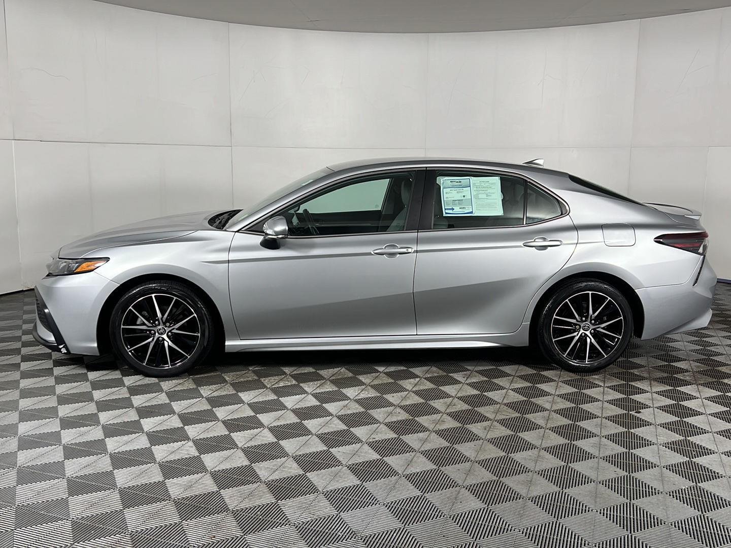 Used 2021 Celestial Silver Metallic Toyota SE image 5