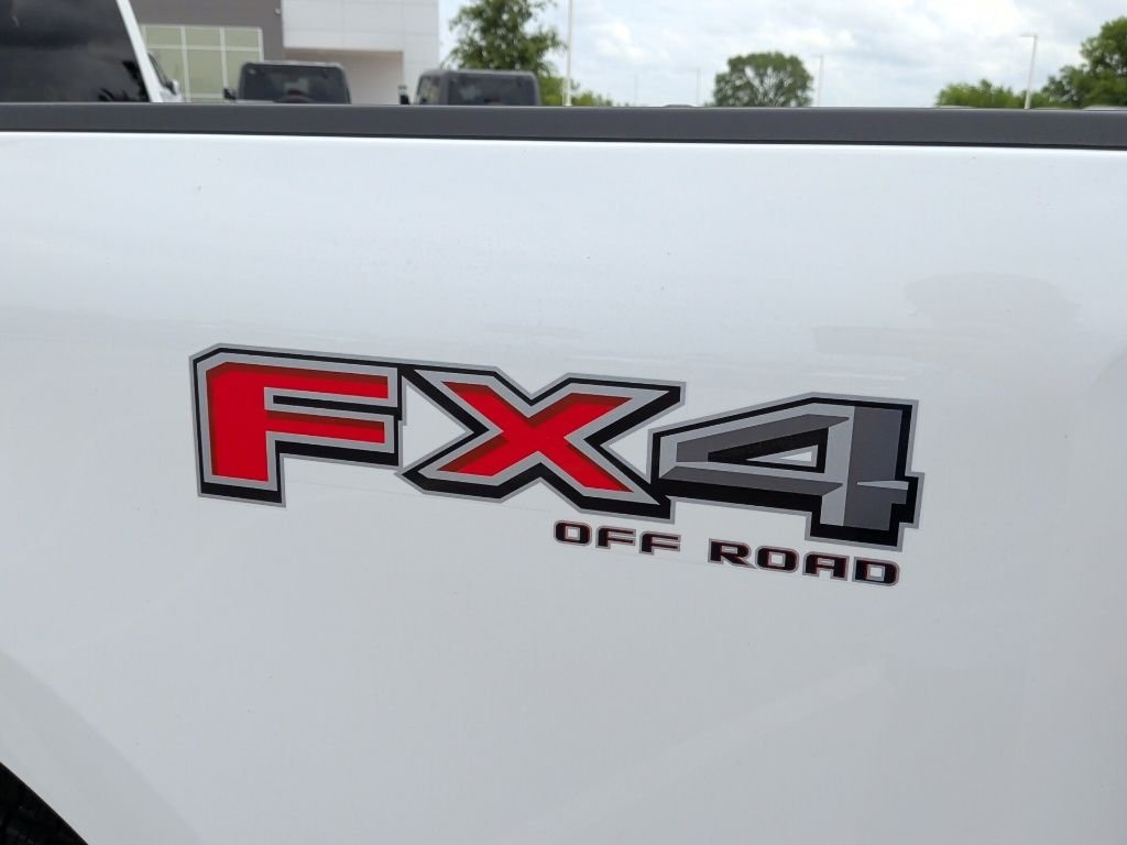 New 2026 Star White Metallic Tri-Coat Ford F-250® Platinum® image 47