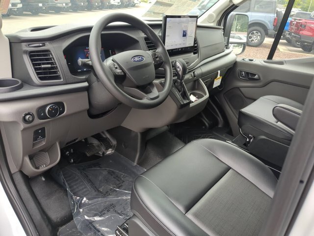 New 2026 Oxford White Ford Cargo Van image 18