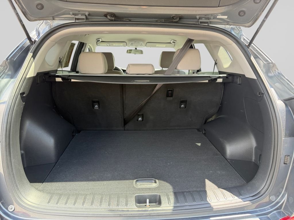 Used 2018 Gray Hyundai Sport image 19