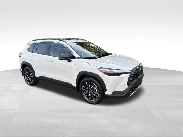 New 2026 Wind Chill Pearl Toyota XLE image 8