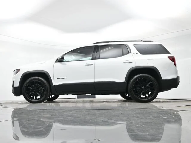 Used 2023 Summit White GMC SLE image 28
