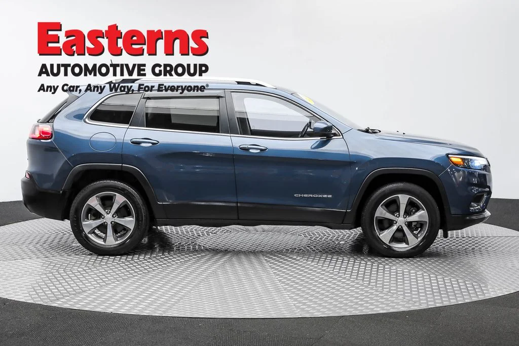 Used 2020 Blue Jeep Limited image 4