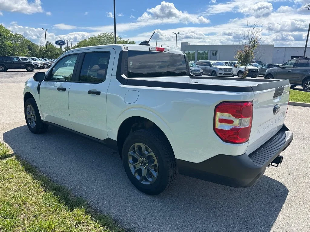 New 2026 White Ford XLT image 12