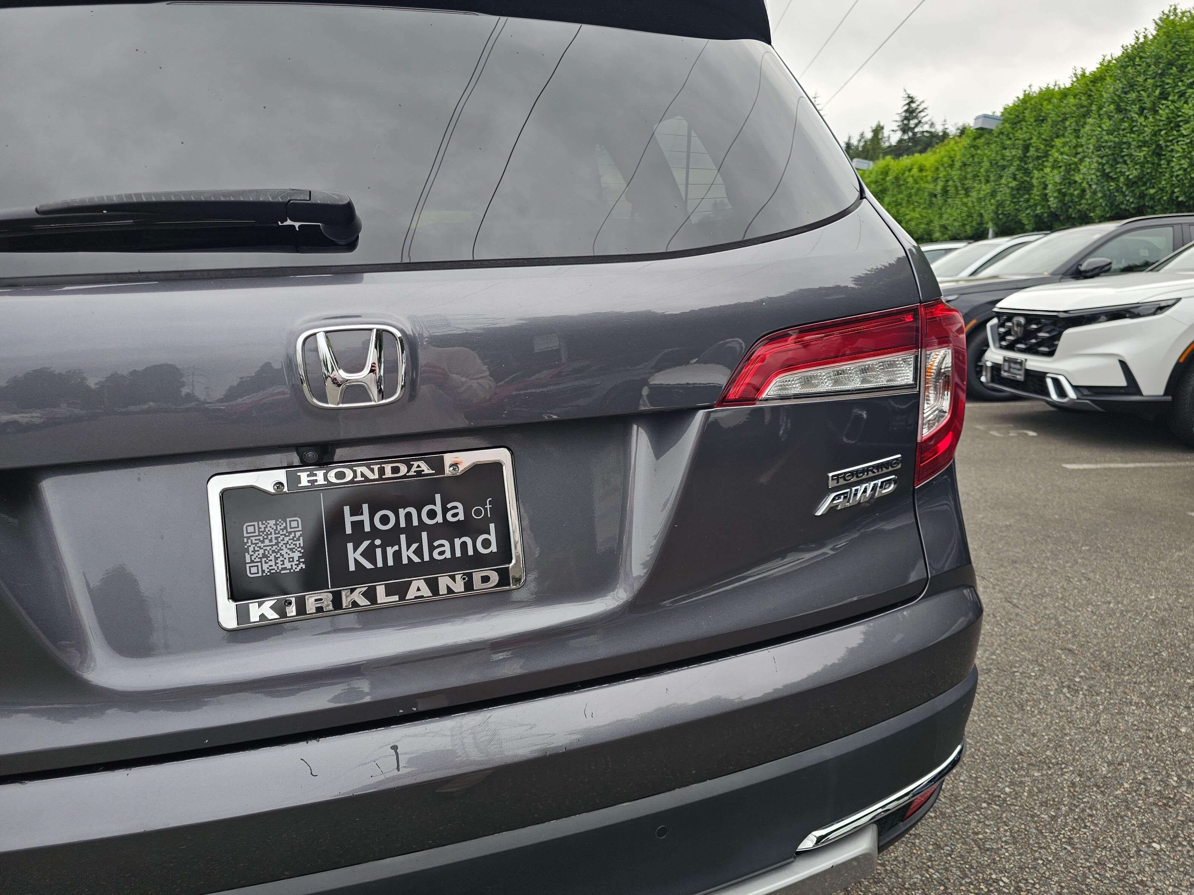 Used 2019 Modern Steel Metallic Honda Touring image 15
