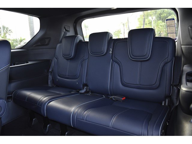 New 2026 2T RADIANT WHIT INFINITI Sport 4WD image 28