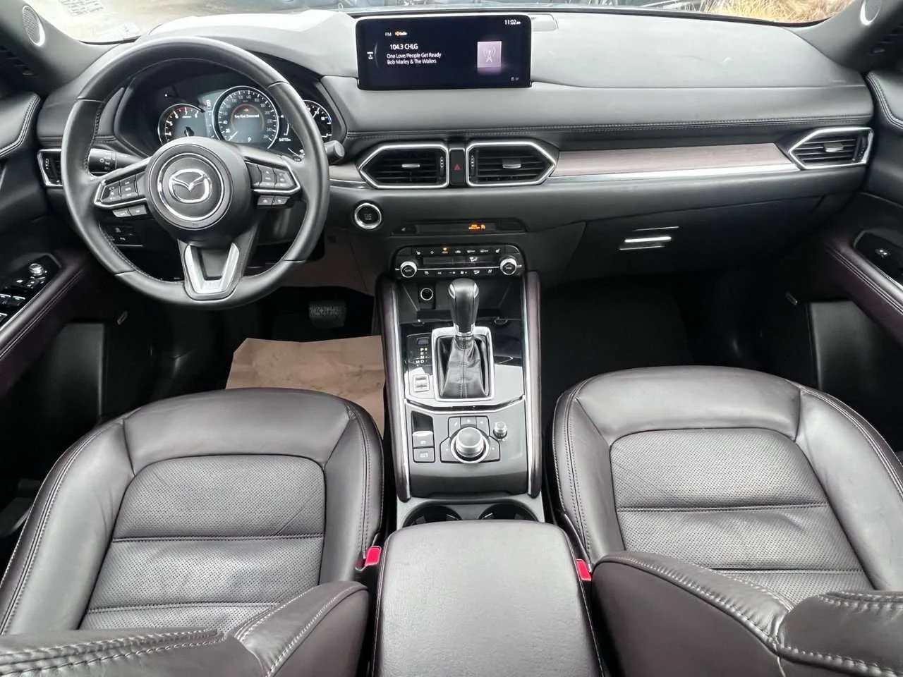 Used 2023  Mazda Signature image 11