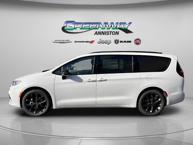New 2026 Bright White Clear-Coat Exterior Paint Chrysler Select image 4