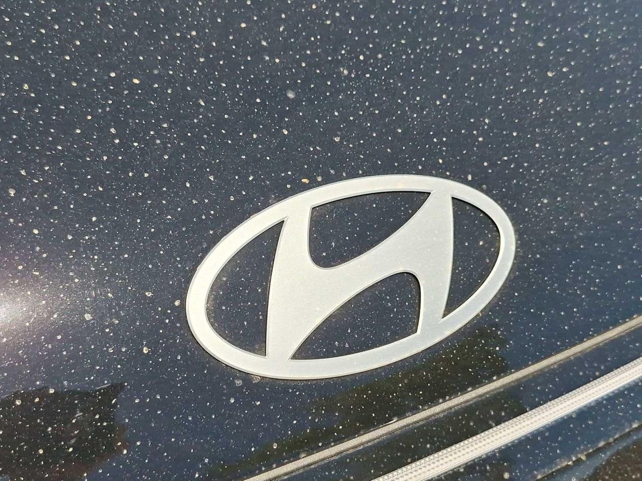 New 2026 Abyss Black Pearl Hyundai Limited FWD image 11