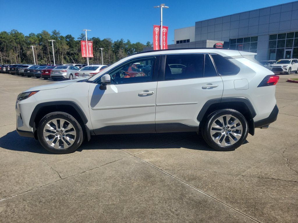 Certified Used 2024 Beige Toyota XLE Premium image 2