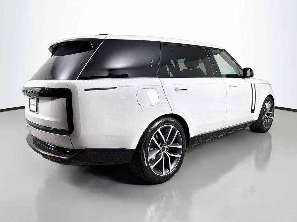 New 2026 Fuji White Land Rover SE 7 Seats image 5