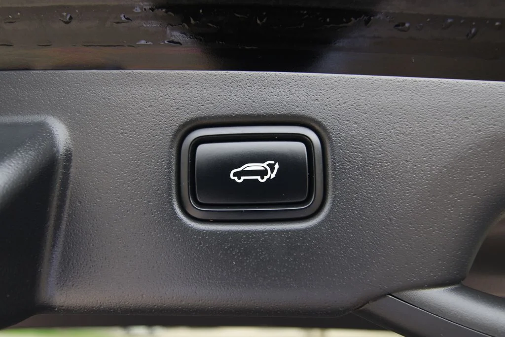 Used 2023 Black Kia Wind image 35