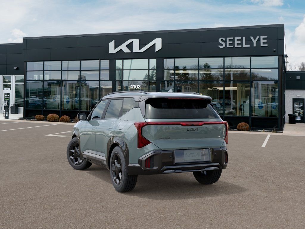 New 2027 Green Kia X-Line S image 4