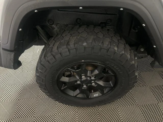 Used 2022 Silver Jeep Unlimited Willys image 44