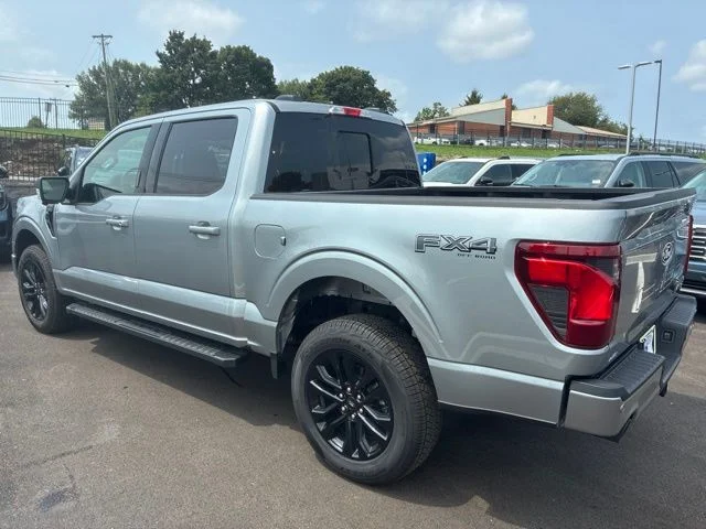 New 2026 Iconic Silver Metallic Ford XLT image 15