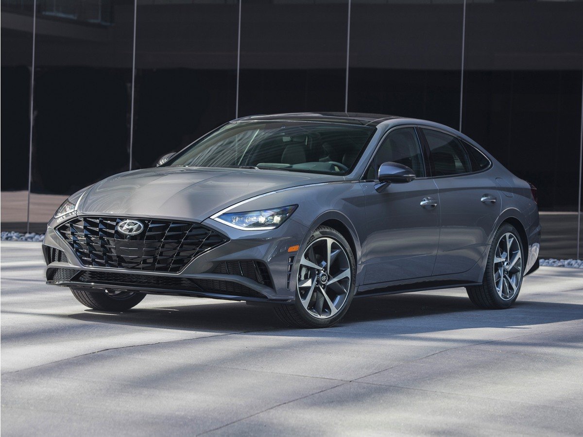 Used 2023 Red Hyundai SEL image 1