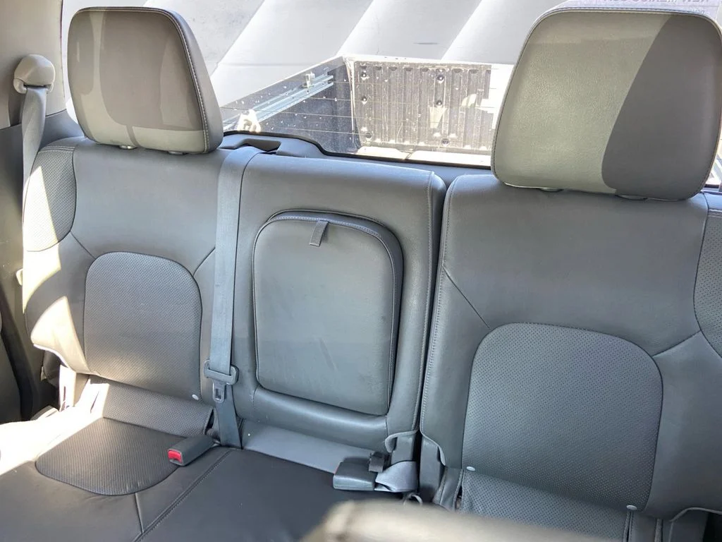 Used 2013 Silver Nissan SL image 14
