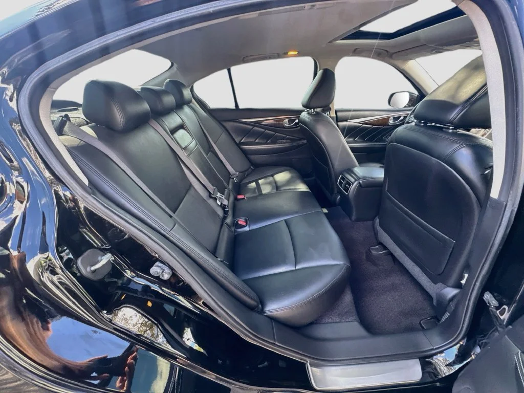 Used 2019 Black INFINITI 3.0t LUXE image 28