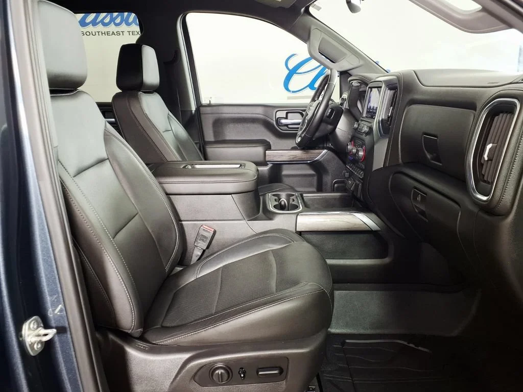 Used 2019 SHADOW GRAY METALLIC Chevrolet LTZ image 11