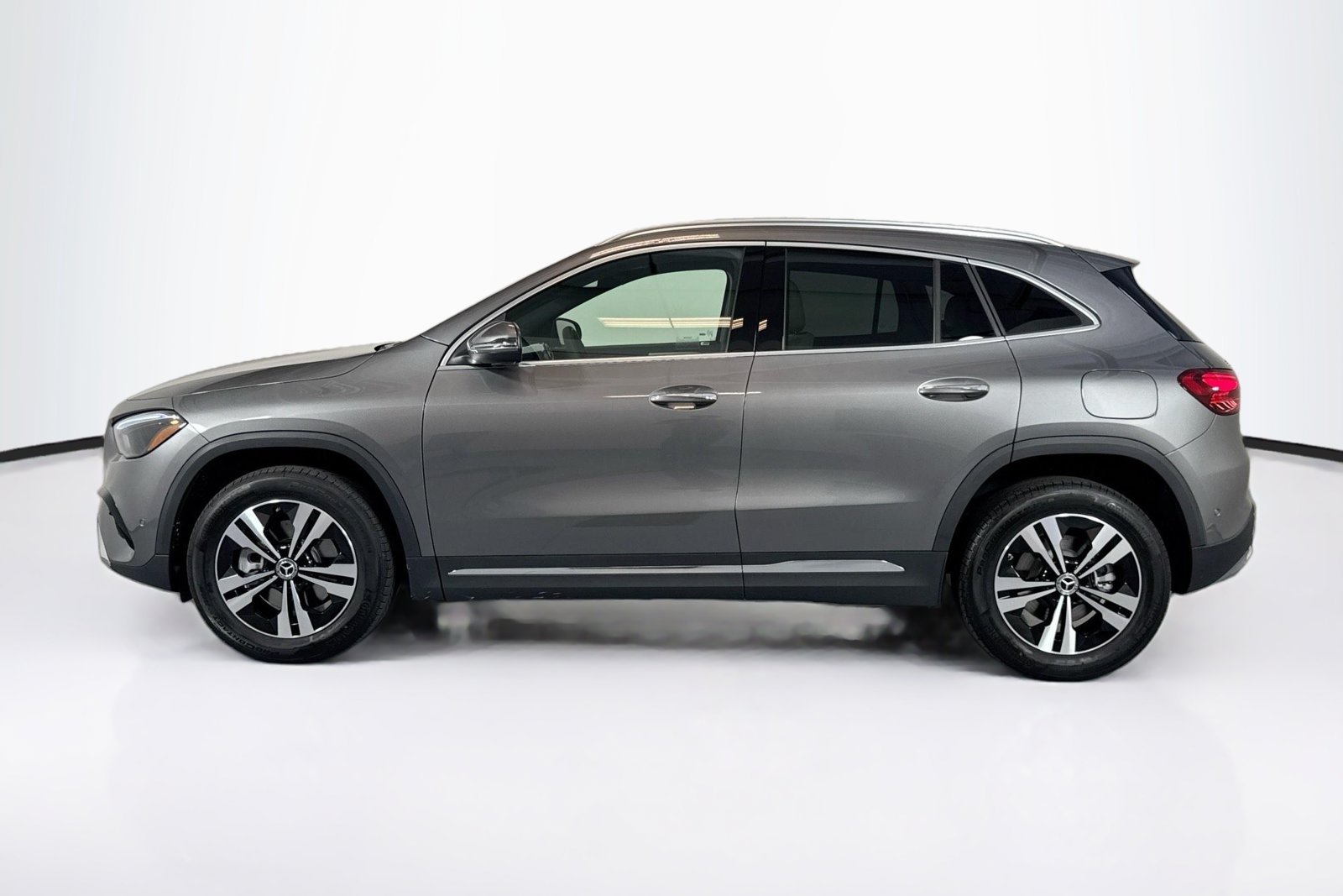 New 2026 Mountain Grey Metallic Mercedes-Benz GLA 250 image 8