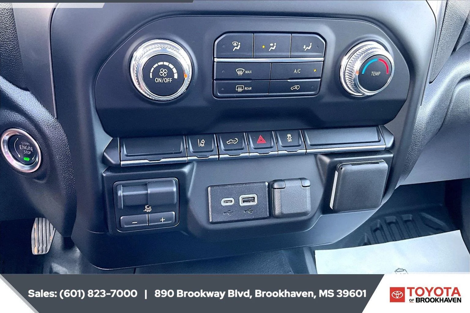 Used 2026 Summit White GMC Pro image 23
