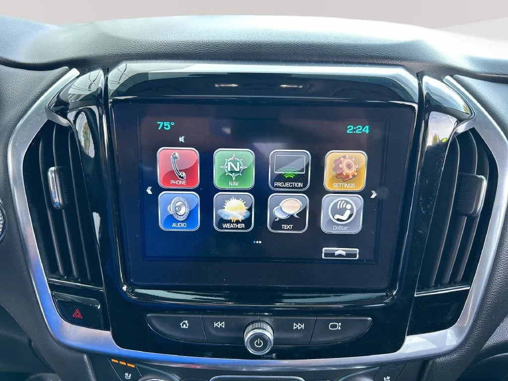 Used 2019 MOSAIC BLACK METALLIC Chevrolet Premier image 16