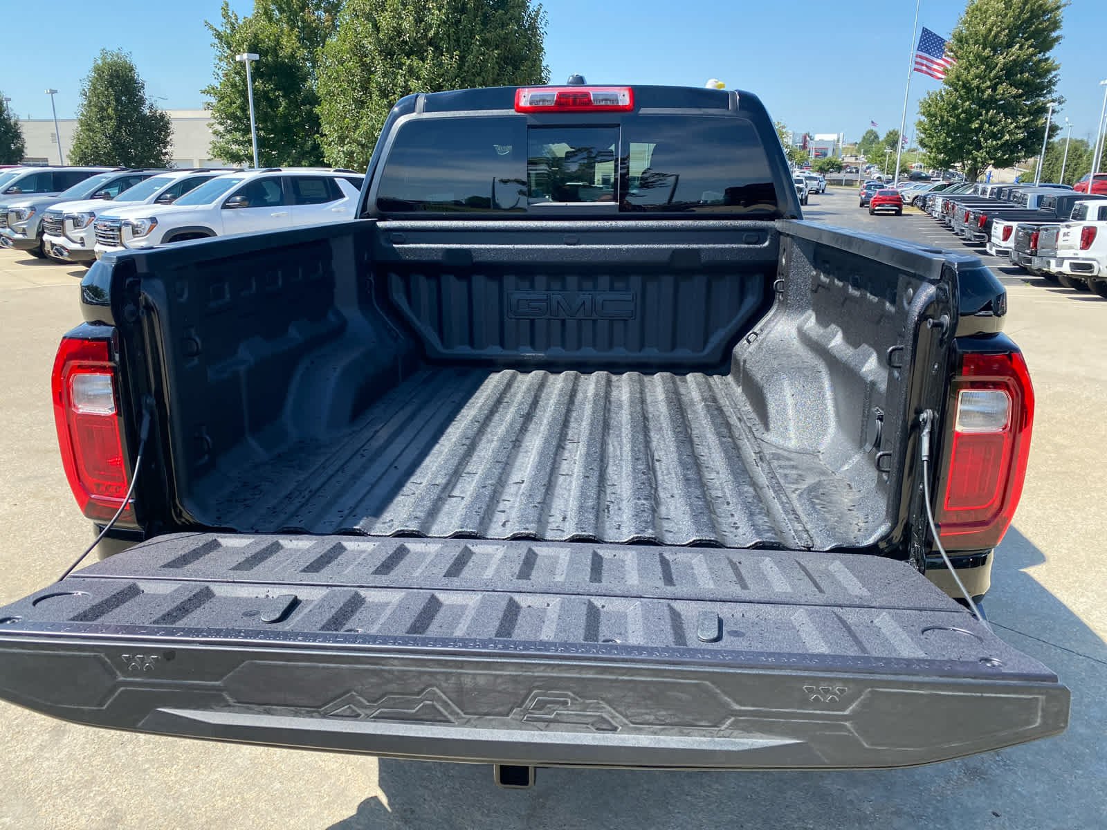 2026 GMC Canyon AT4 - Photo 26