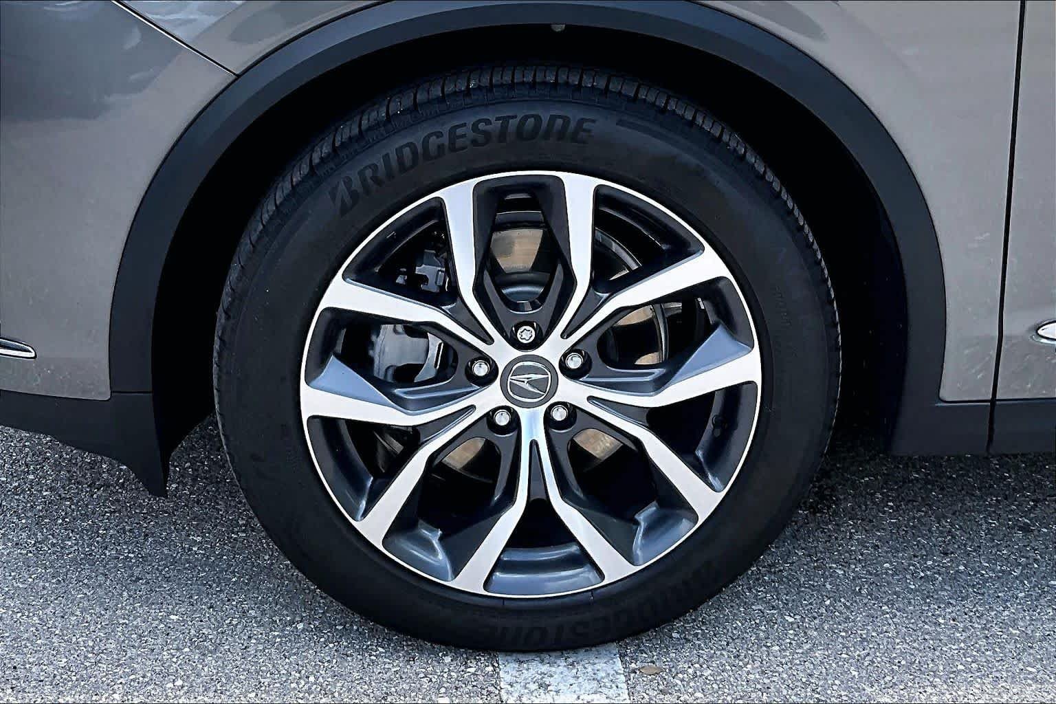 Used 2024 Liquid Carbon Metallic Acura w/Technology Package image 11