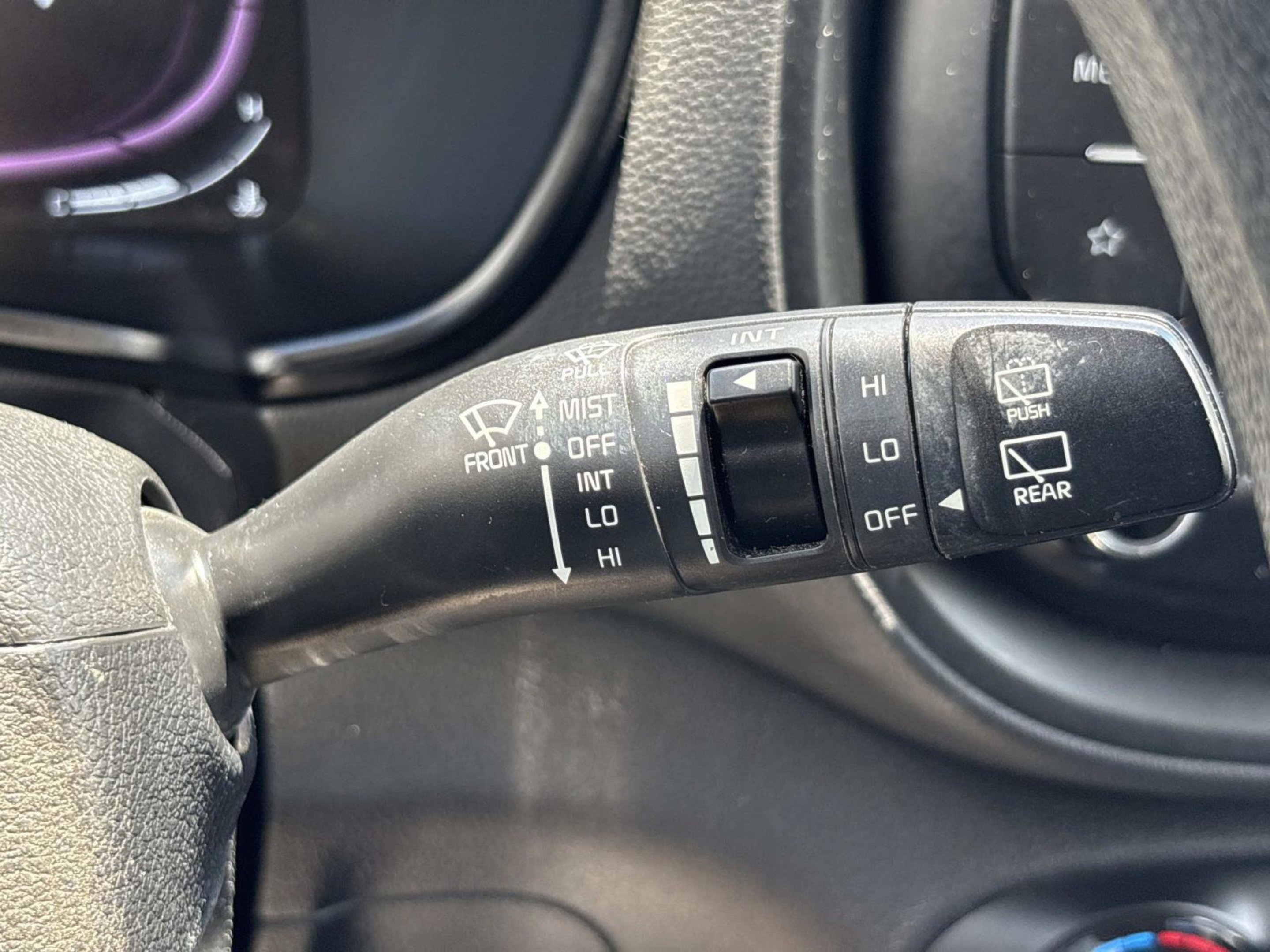 Used 2023 Snow White Pearl Kia LX image 26