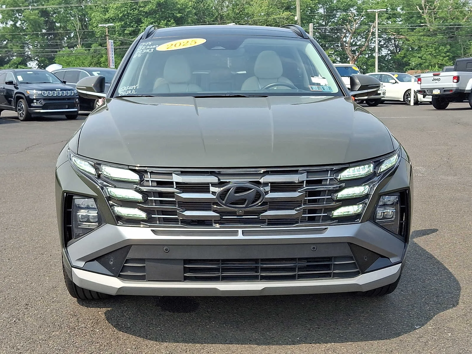 Used 2025 Rockwood Green Hyundai Limited image 2
