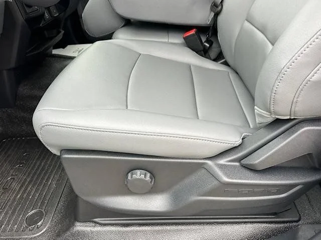 New 2026 Oxford White Ford F-550® XL image 12