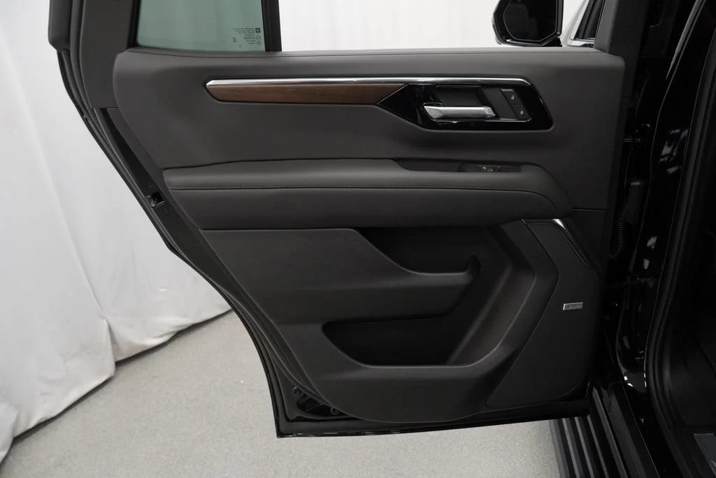 New 2026 Black Chevrolet High Country image 27