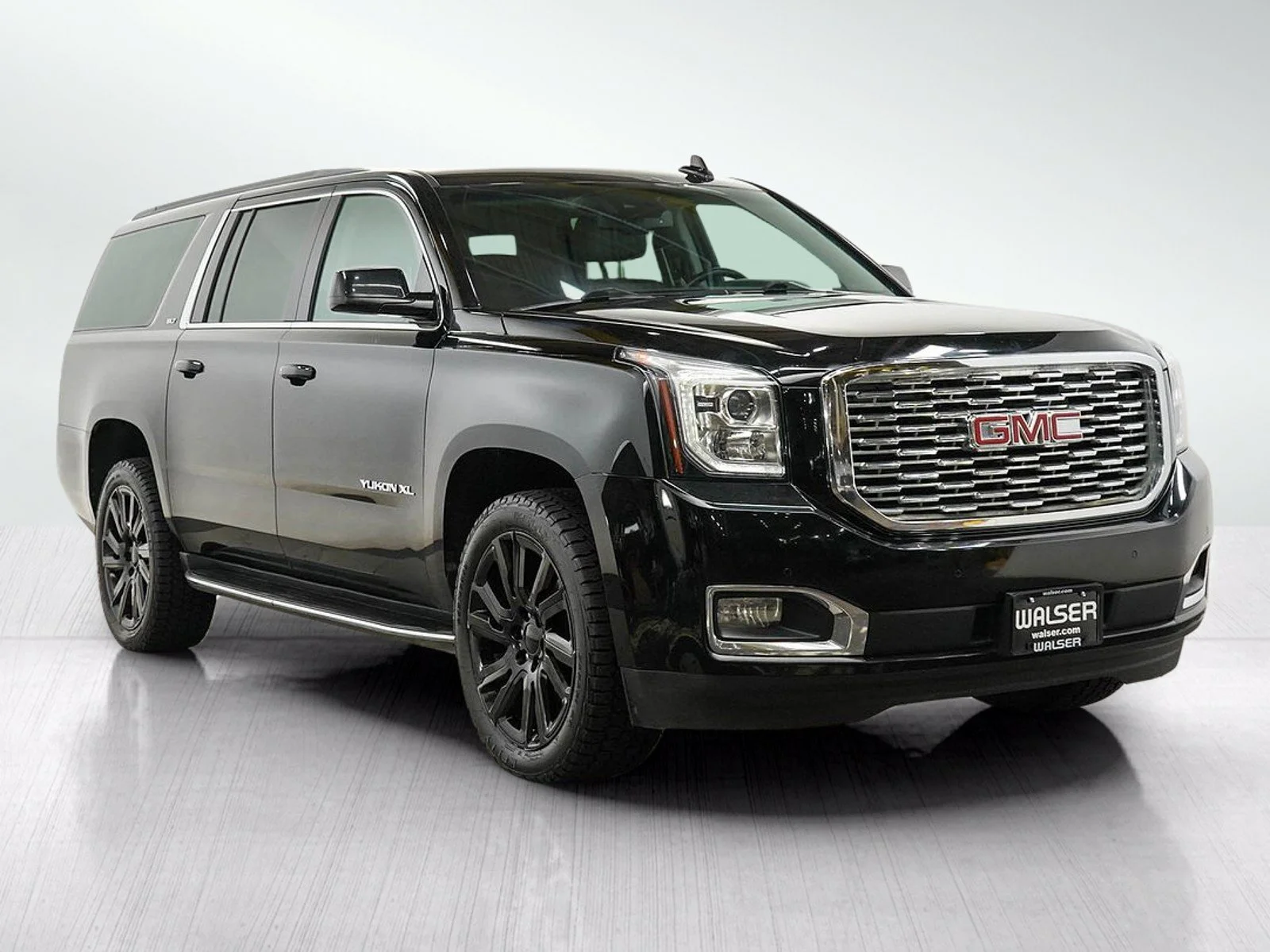 Used 2019 Onyx Black GMC SLT image 8