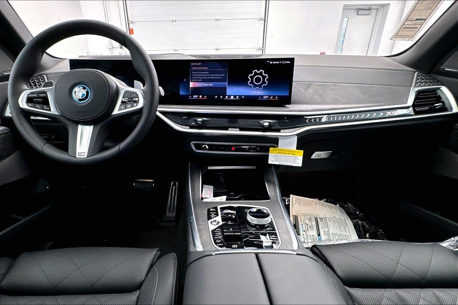 New 2026 Manhattan Green Metallic BMW xDrive50e image 10