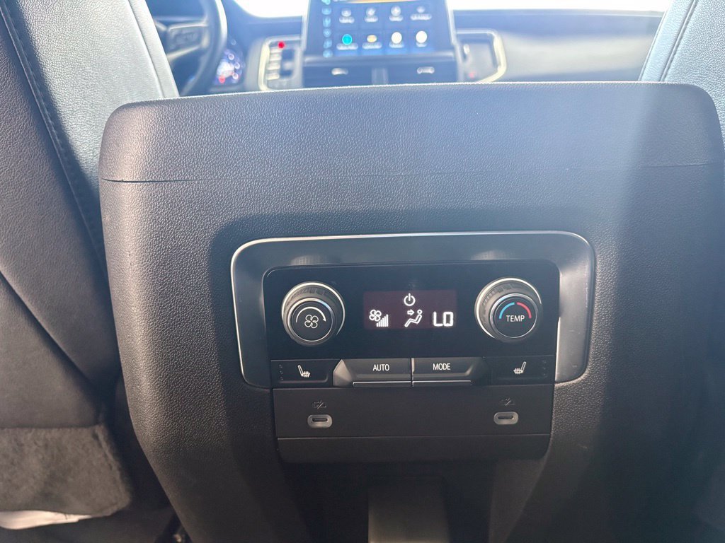 Used 2024 Summit White Chevrolet Z71 image 35