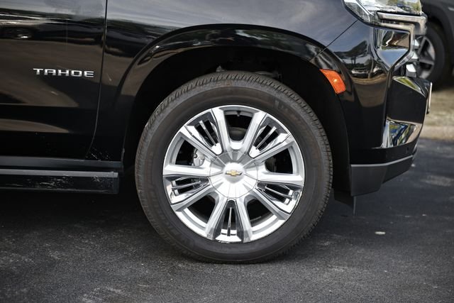 Used 2022 Black Chevrolet High Country image 5