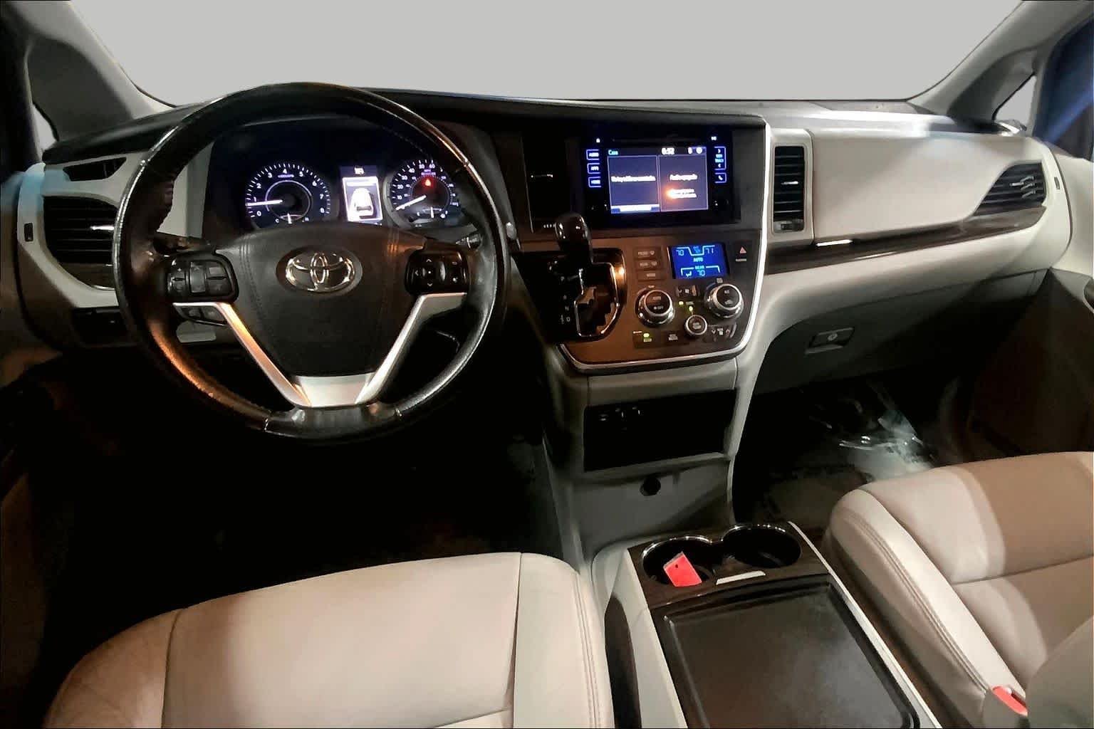 Used 2017 Midnight Black Metallic Toyota XLE Premium image 16