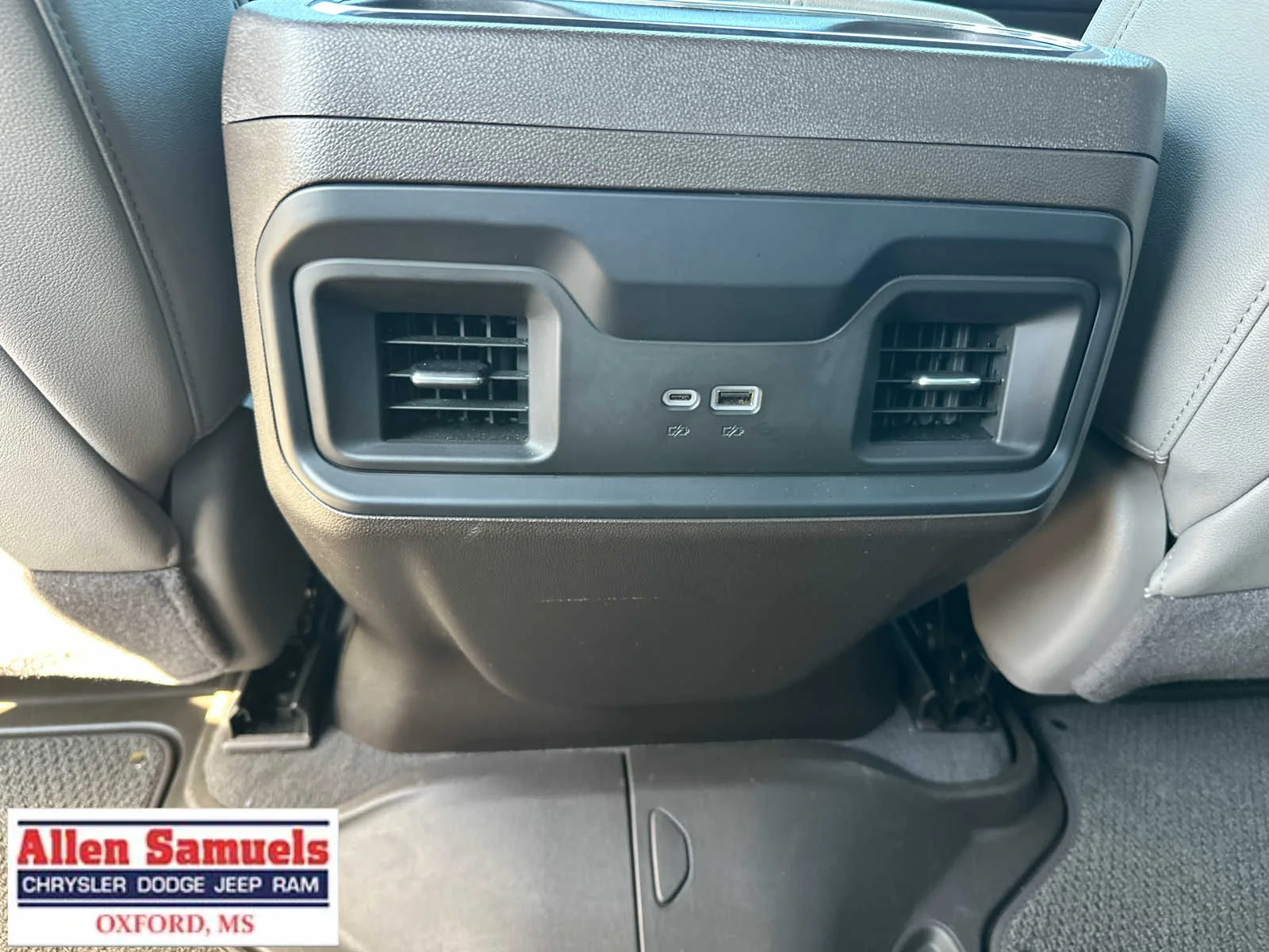 Used 2024 Summit White Chevrolet RST image 42