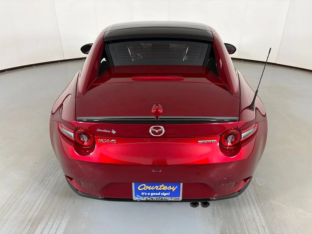 Used 2025 Red Mazda Club image 9