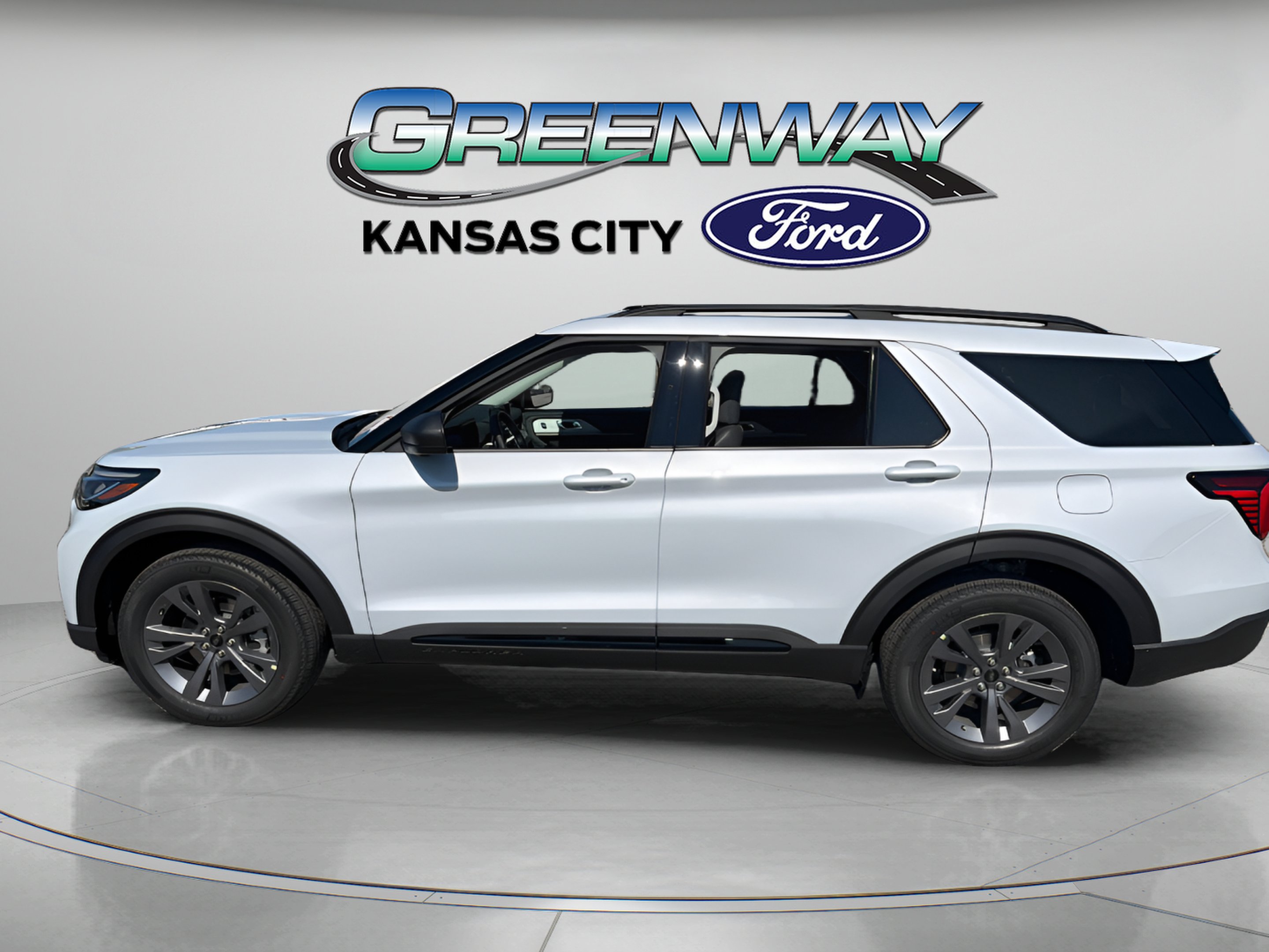 New 2026 Space White Metallic Ford Active image 5