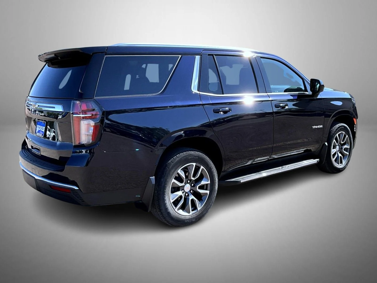 Used 2021 Blue Chevrolet LS image 5